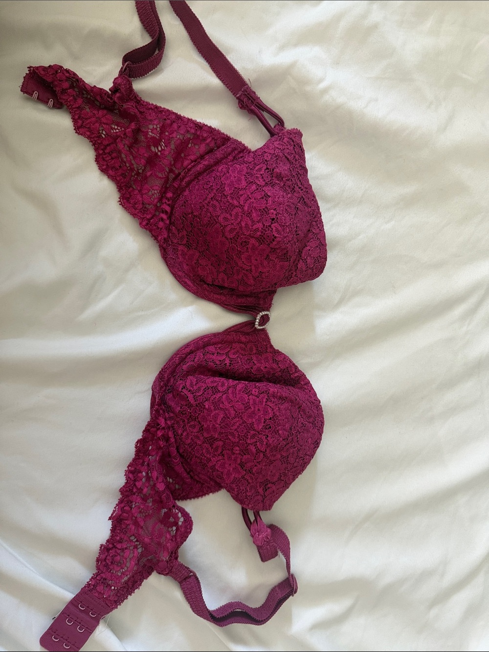 Vintage 90’s Marilyn Monroe by Warner’s Magenta Lace Underwire Bra 34C - 1831